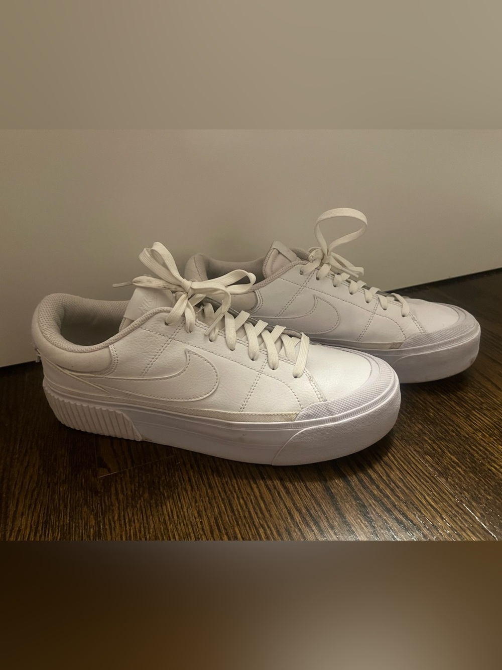 Nike Court Legacy Lift Shoes Womens Size 11
Cream Casual Platform Sneakers